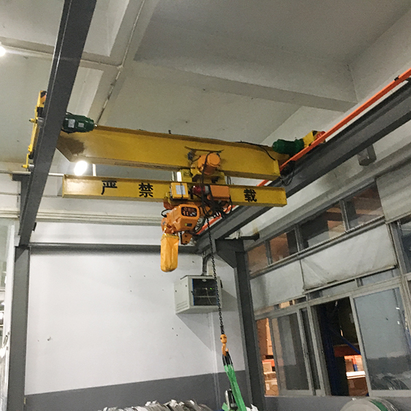 電動單梁申縮式起重機(jī)